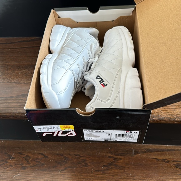 Bought on sale at 3999 Warren once inbox Fila fulcrum three - Picture 5 of 5